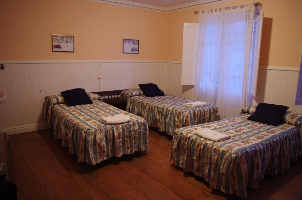 Pension "La Marina" Кастро-Урдиалес Стая снимка